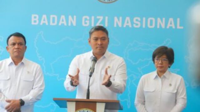 Kepala Badan Gizi Nasional (BGN) Sudaryono (tengah) (foto: Yudistiro Pranoto)