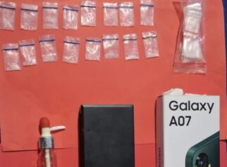 Barang bukti berupa 16 paket plastik berisi kristal diduga narkotika jenis sabu dengan berat sekitar 3,16 gram, beserta timbangan digital, alat hisap, dan kotak penyimpanan handphone tempat barang bukti disembunyikan, yang diamankan Satresnarkoba Polres Parigi Moutong dari tersangka MY
