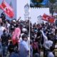 Hari Damai Aceh di Masjid Raya Baiturrahman berakhir ricuh setelah massa mengibarkan bendera Bulan Bintang dan terlibat aksi dengan polisi. (Foto: IG/AI)
