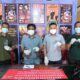 Kasatresnarkoba Polres Morowali Utara AKP Ahmad Sadat, S.Sos., M.H., beserta jajarannya menampilkan barang bukti berupa 145 paket diduga narkoba jenis sabu dengan berat bruto 33,66 gram, hasil pengungkapan kasus peredaran narkoba di wilayah Kecamatan Lembo dan Kecamatan Mamosalato, Kabupaten Morowali Utara, Rabu (9/9/2026).
