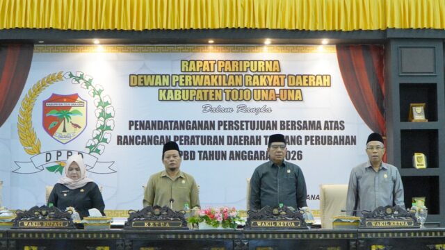 Suasana Rapat Paripurna Penandatanganan Persetujuan Bersama atas Ranperda Perubahan APBD Kabupaten Tojo Una-Una Tahun Anggaran 2026, Senin (14/9/2026).