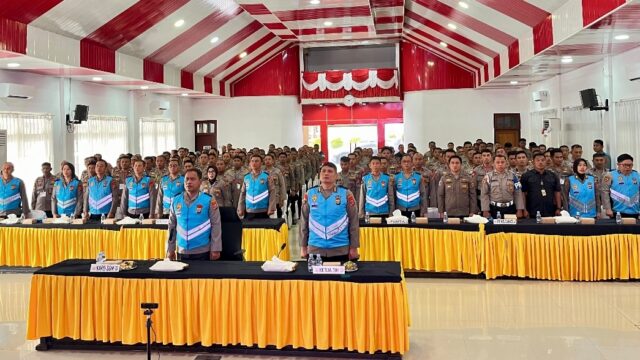Suasana pengambilan sumpah dan penandatanganan Pakta Integritas peserta Seleksi Pendidikan Alih Golongan (PAG) T.A. 2026 serta Seleksi Sekolah Bintara Polisi (SBP) T.A. 2027 di Aula Torabelo Polresta Palu, Kamis (24/9/2026). — Foto: Humas Polda Sulteng