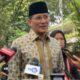 Mantan Menteri Pariwisata dan Ekonomi Kreatif Sandiaga Uno di rumah duka Guruh Sukarnoputra, Jakarta Selatan, Sabtu (26/9/2026). (Foto: Achmad Al Fiqri)