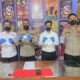 Wakapolres Morowali Utara Kompol Charles B.N. Karimar, S.I.K., S.H., M.H. (kedua dari kiri) bersama Kasat Resnarkoba Polres Morowali Utara AKP Ahmad Sadat, S.Sos., M.H. (kanan) memperlihatkan barang bukti narkoba yang berhasil diamankan dalam pengungkapan kasus peredaran gelap narkotika, Senin (12/10/2026).