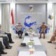Suasana silaturahmi Kapolda Sulawesi Tengah Irjen Pol Rizal Irawan bersama Gubernur Sulawesi Tengah Anwar Hafid di ruang tamu Kantor Gubernur Sulteng, Palu, Senin (19/10/2026).